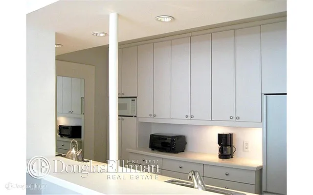 Rented by Douglas Elliman | media 4