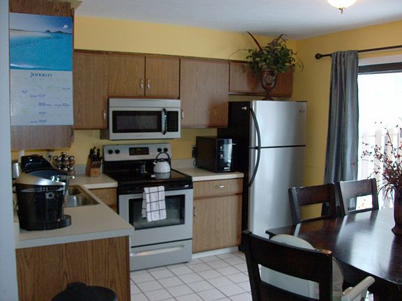 2nd image of 9014 Merchant Dr