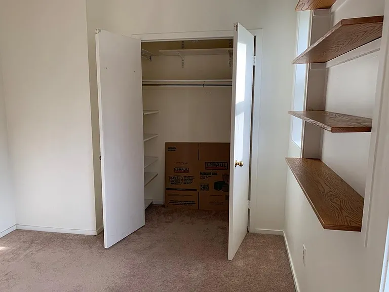 1341 E Capitol St SE #201 — Photo 14