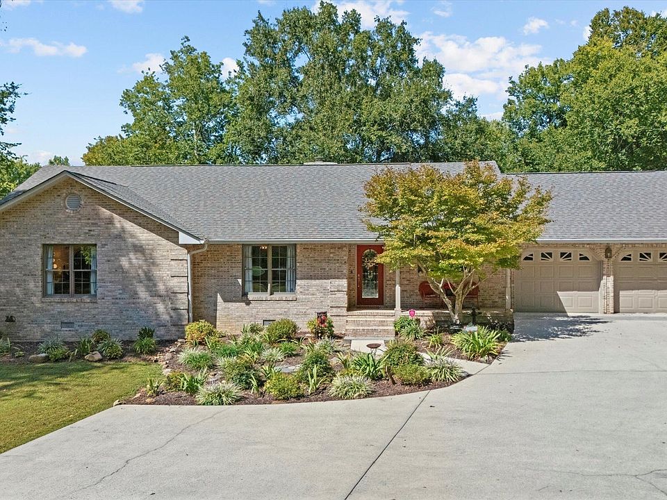 1st image of 114 McClary Dr