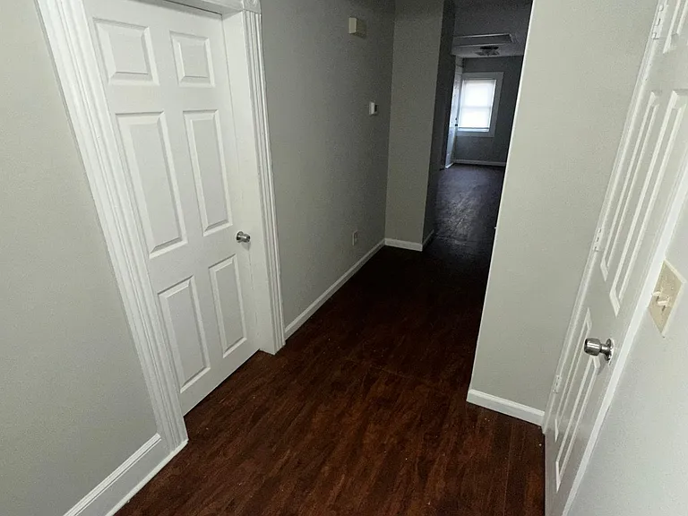 273 Brooks St — Photo 11