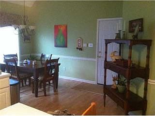 4th image of 1674 Torrington Ct