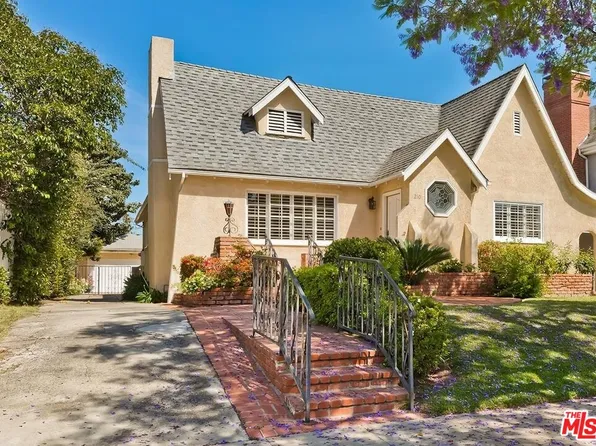 210 N Palm Dr, Beverly Hills, CA 90210