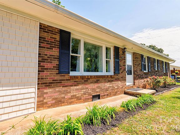 2nd image of 111 Dyer Dr