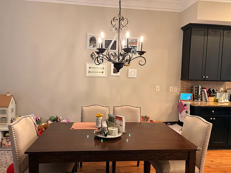 Dedicated dining off the kitchen