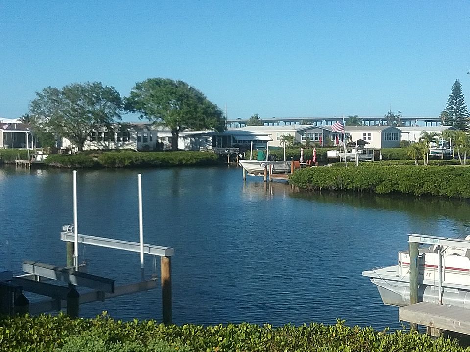 1st image of 12 S Harbor Dr