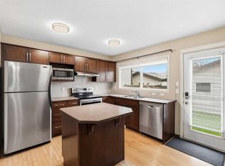 258 E Cranberry Pl SE, Calgary, AB T3M 0G7