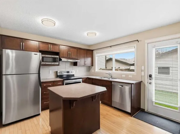 258 E Cranberry Pl SE, Calgary, AB T3M 0G7