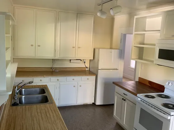 166 N Main St #1, Ashland, OR 97520