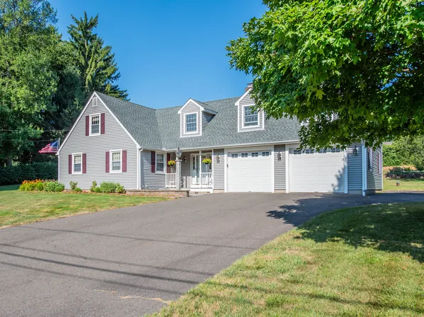 9 Terrie Road, Farmington, CT 06032