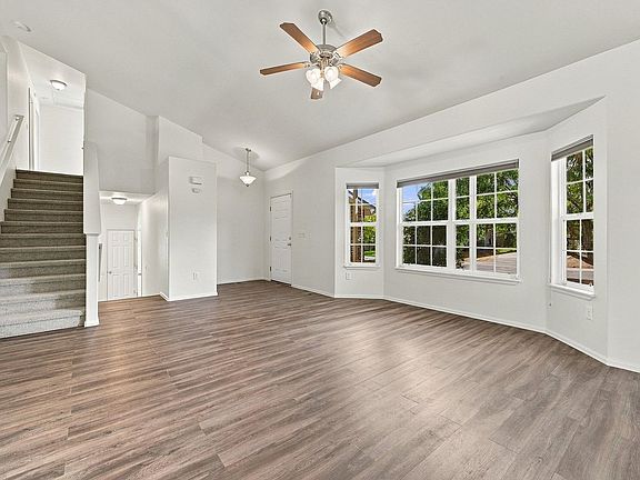 5th image of 9846 Buffalo St