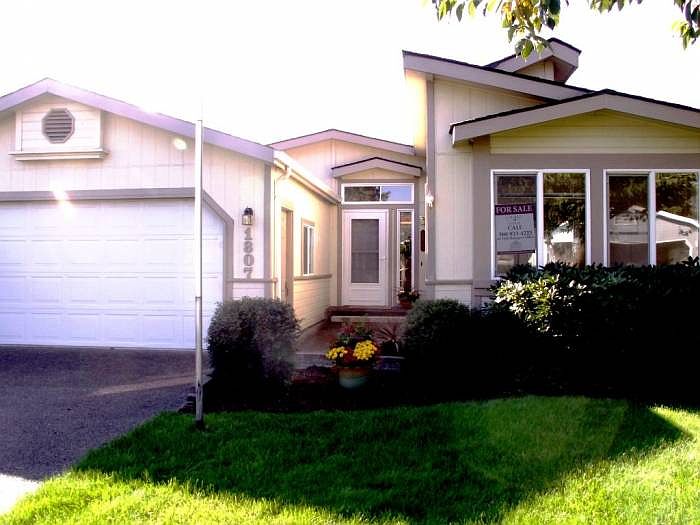 1st image of 1807 Hollyhock Ln SE
