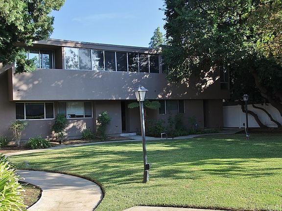 3rd image of 18134 Killion St Unit 7