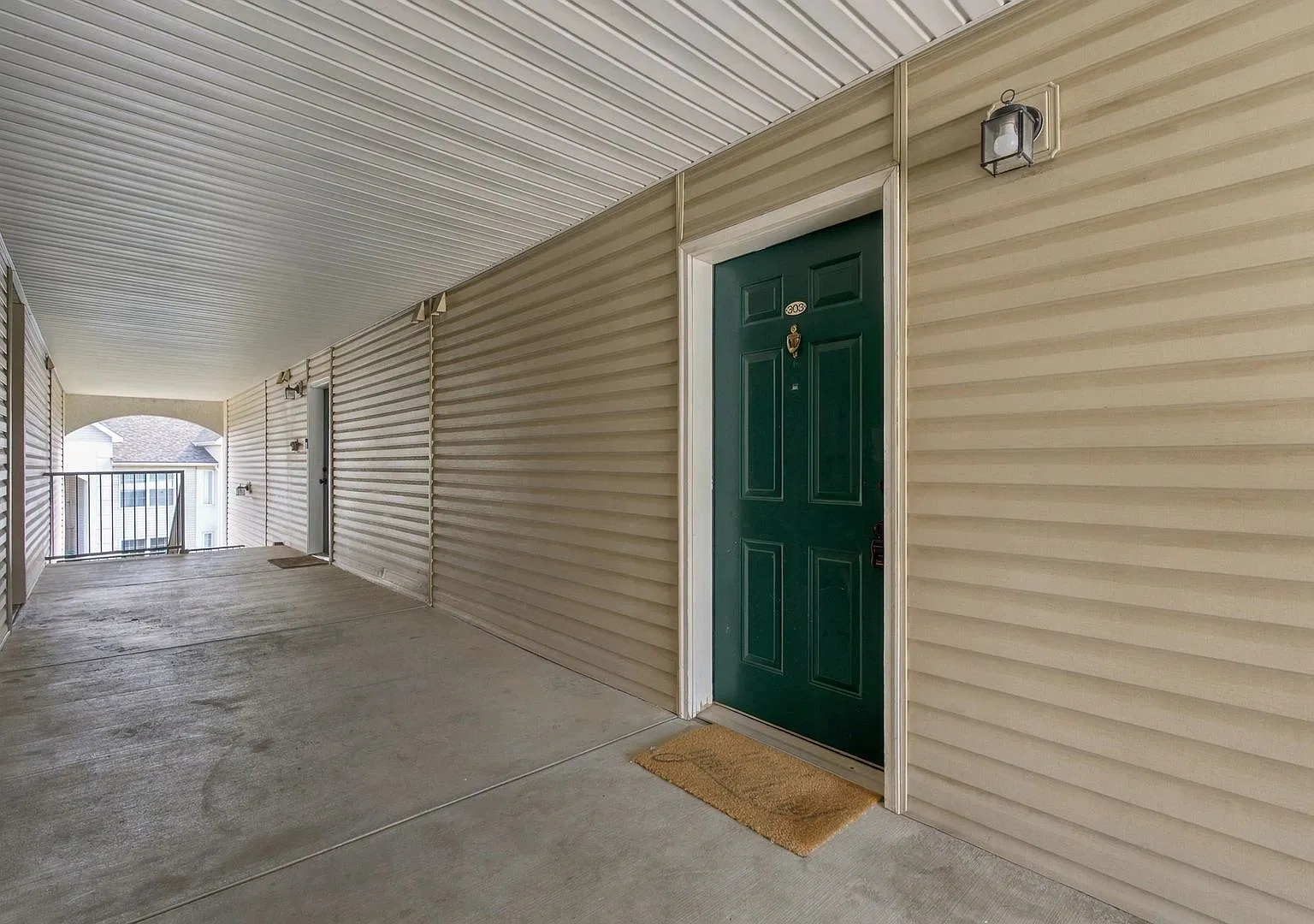 Fully Furnished, Renovated Condo with Foothills Views in Littleton! — Photo 3