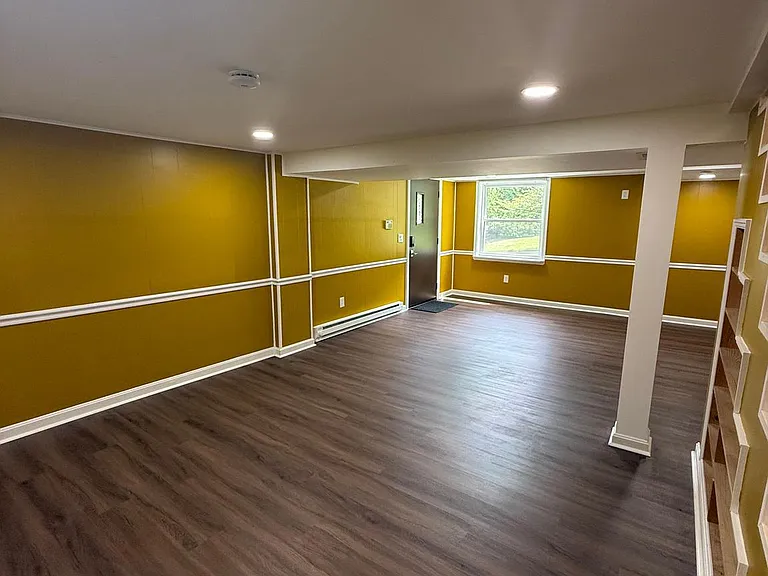 816 Crothers Ln — Photo 32