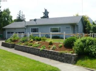 9545 N Iris Way, Portland, OR 97203