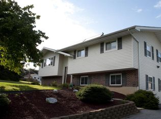 10210 Jonestown Rd, Grantville, PA 17028