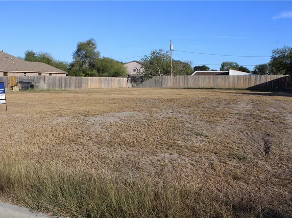 1574 Wildwood Trail Blvd, Kingsville, TX 78363