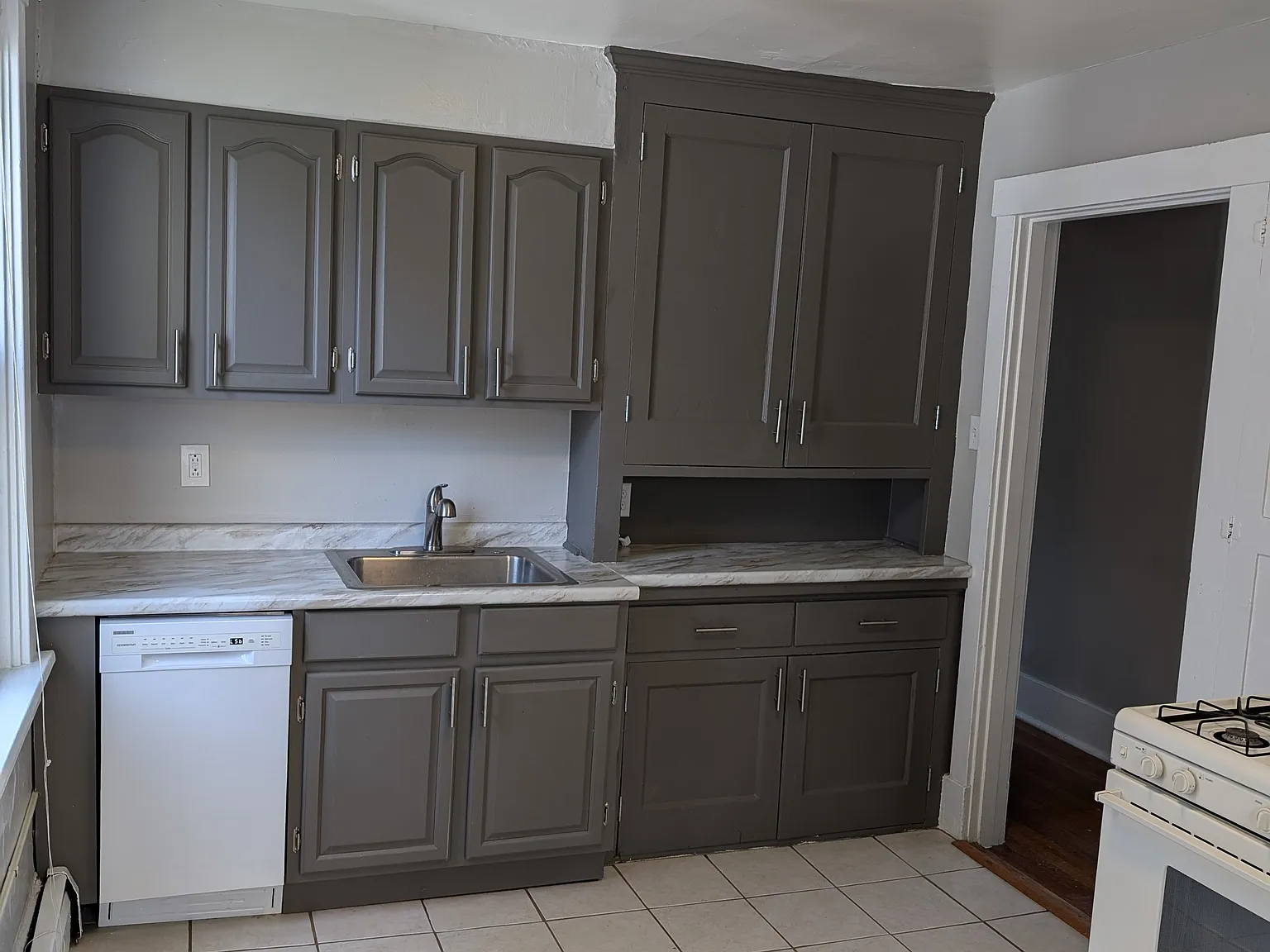 2 bed, 1200 sqft, $1,100 — Photo 1