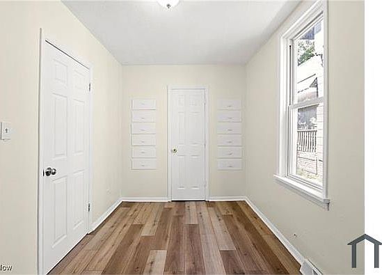 4th image of 3719 W 39th St #Up