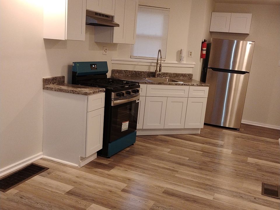 1st image of 1948 N Judson St APT 1