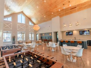 4000 Galantis Dr #G202, Morehead City, NC 28557