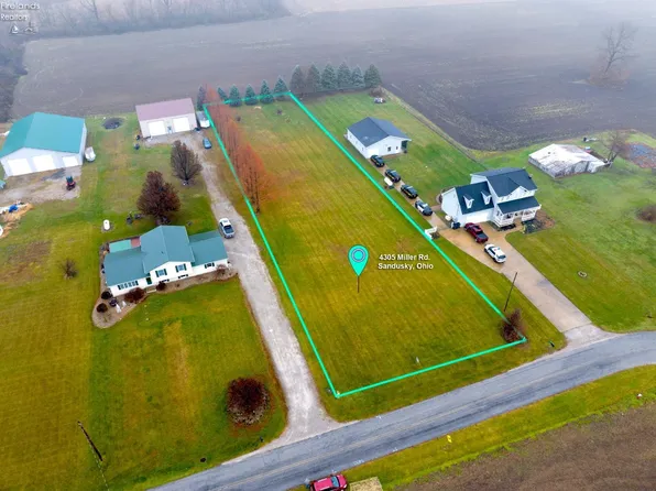 4505 Miller Rd, Sandusky, OH 44870