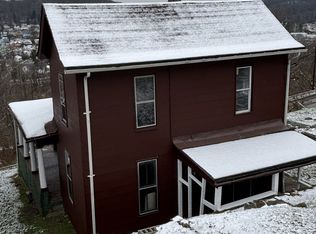 341 W Main St, Grafton, WV 26354