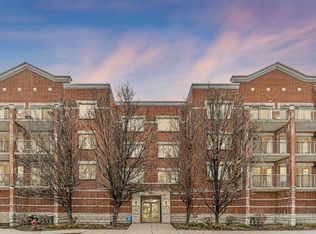 9864 Leland Ave Unit 220, Schiller Park, IL
