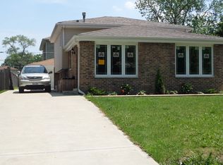 7803 Banks St, Justice, IL 60458