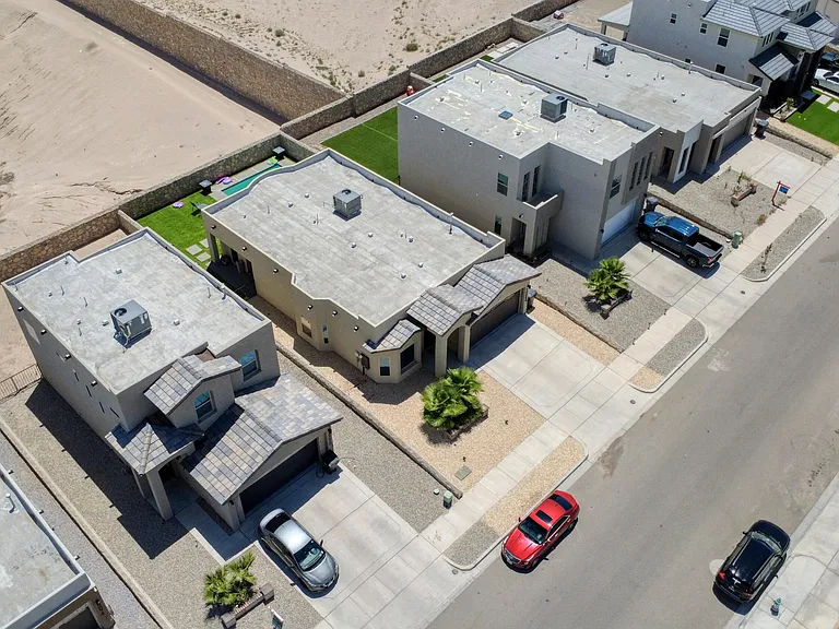 13066 Grantham Ln — Photo 55