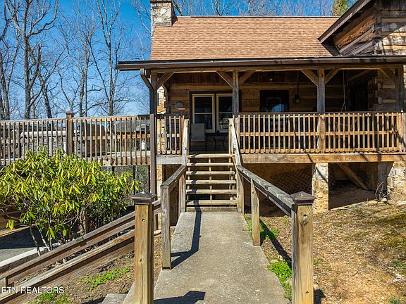 4th image of 409 Matterhorn Dr