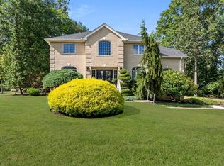9 Woodland Ct, Wayne, NJ 07470