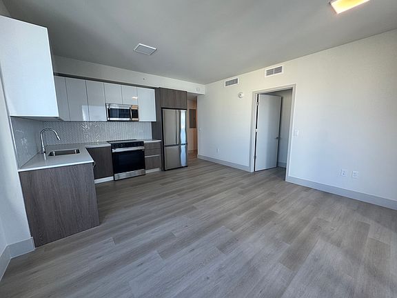 3rd image of 1771 S Young Cir Floor 516