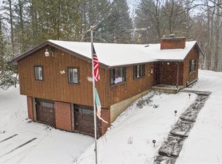 516 Adams Valley Cir, Webster, NY 14580