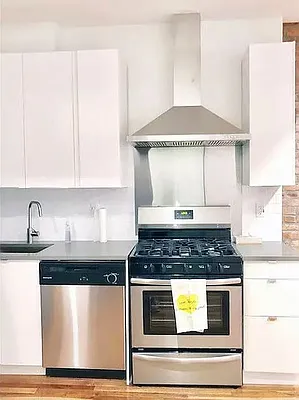 Rented by Oxford Property Group | media 12