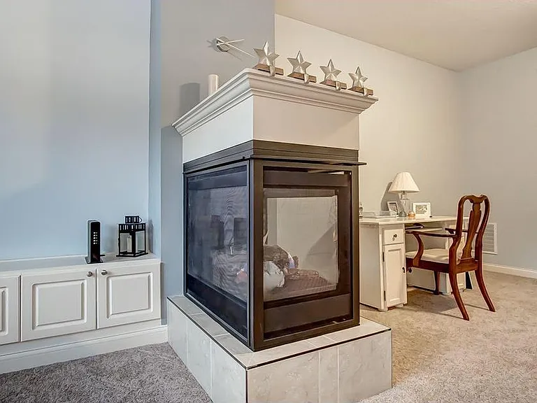 2768 Acarie Dr — Photo 2