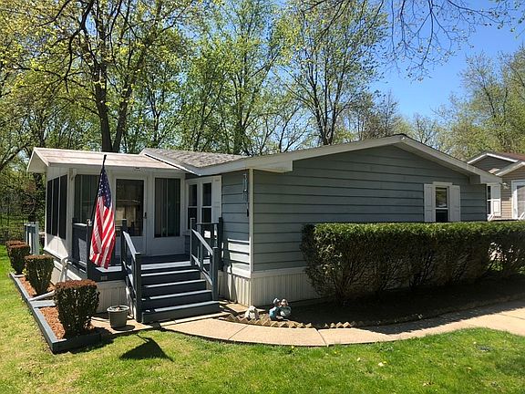 2nd image of 112 Lyndon Cir