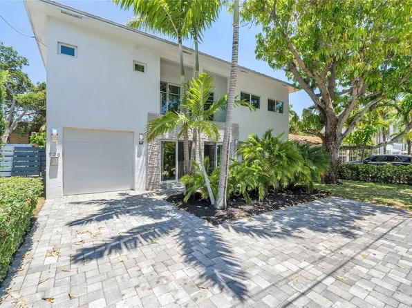 720 NE 17th Road, Fort Lauderdale, FL 33304
