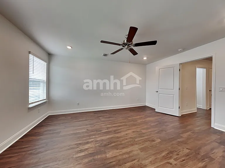 547 Plumeria Ln — Photo 13