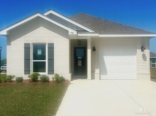 7701 Courant Cir, Foley, AL 36535