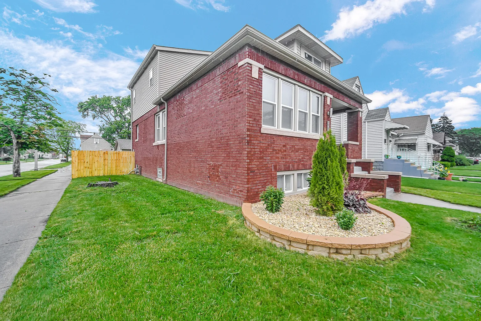 246 156th Pl photo 1