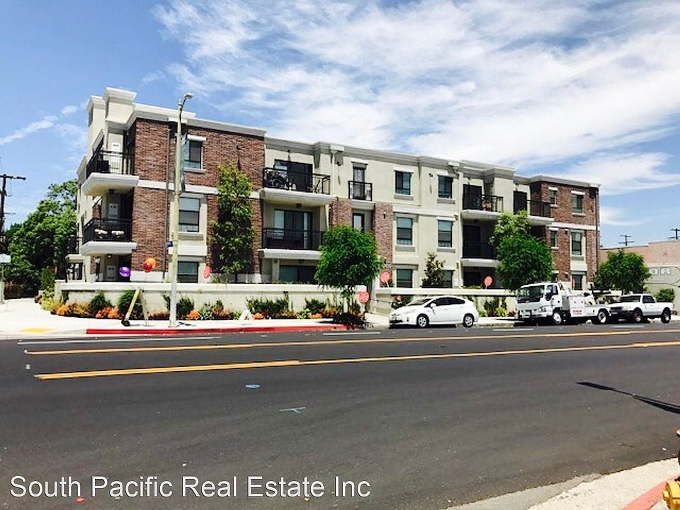 1st image of 10455 Magnolia Blvd APT 203