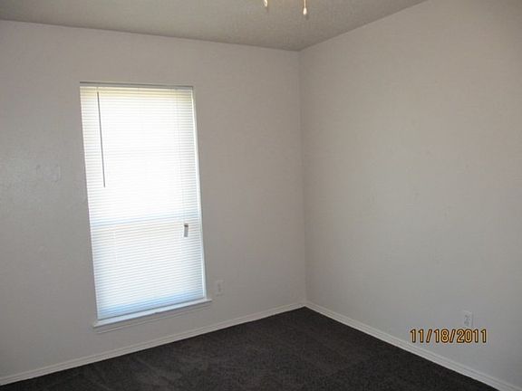 4th image of 1426 Shorecrest Dr