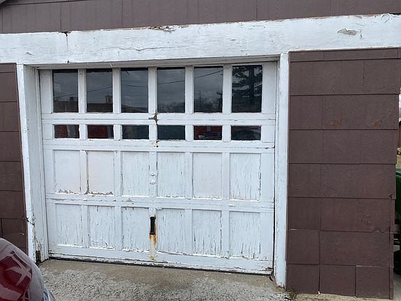 4th image of 1150 Granby Rd