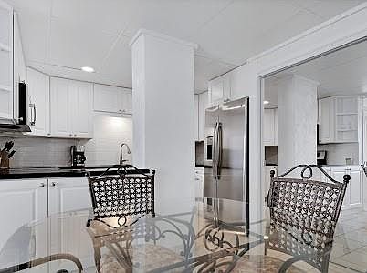 4th image of 4600 Ocean Dr Unit 103-B