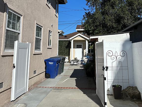 4th image of 6051 Eberle St