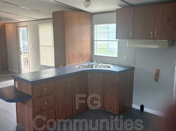 1726 Suburban Dr #25, Morganton, NC 28655