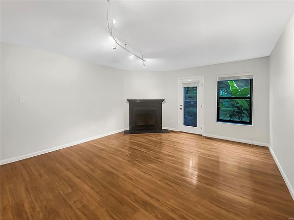 2nd image of 708 Finch Ct #C