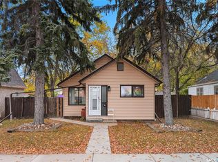 1017 I AVENUE S, Saskatoon, SK S7M 1Z6